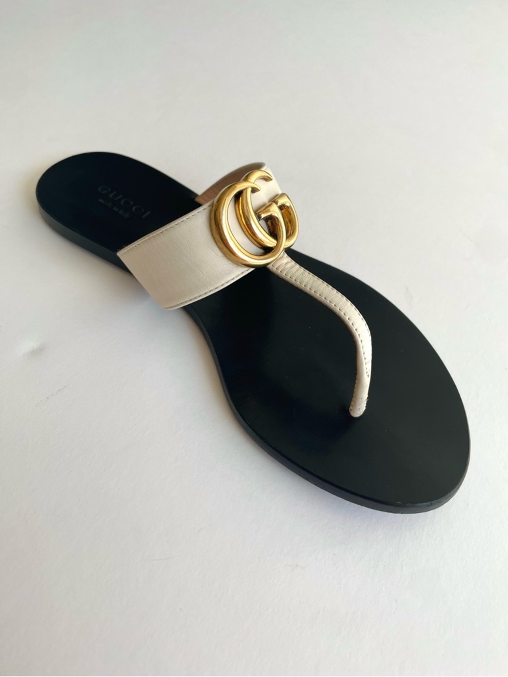 Gucci Marmont GG Logo Flat Cream Leather Flip Flop Sandals Size 35.5 US 5.5 - Picture 8 of 12